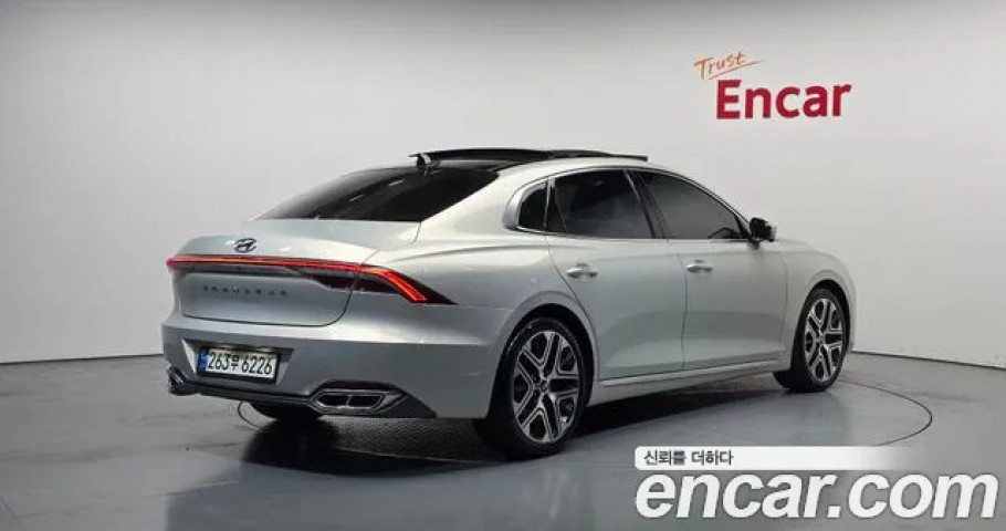 Hyundai Grandeur 
