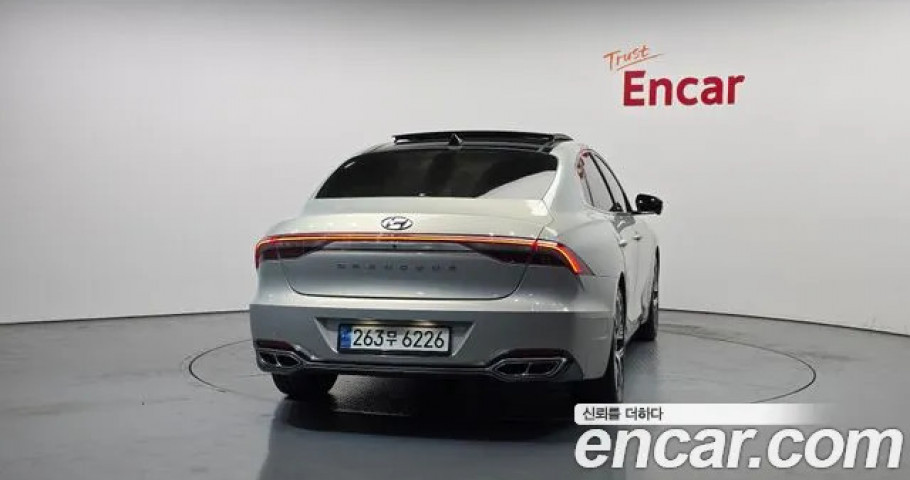 Hyundai Grandeur 