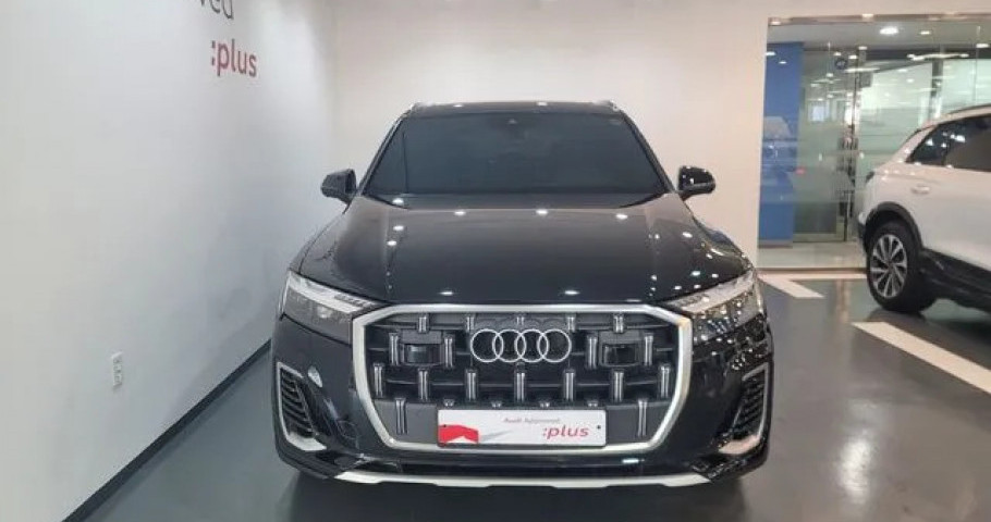 Audi Q7 