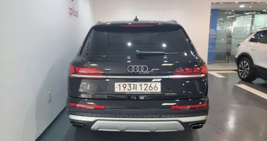 Audi Q7 