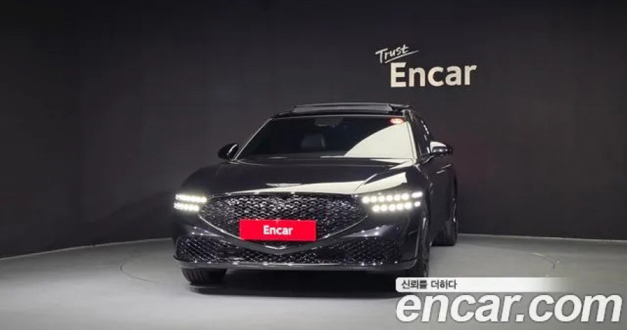Genesis G90 