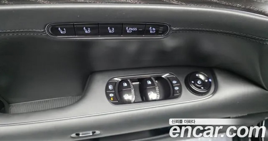 Genesis G90 