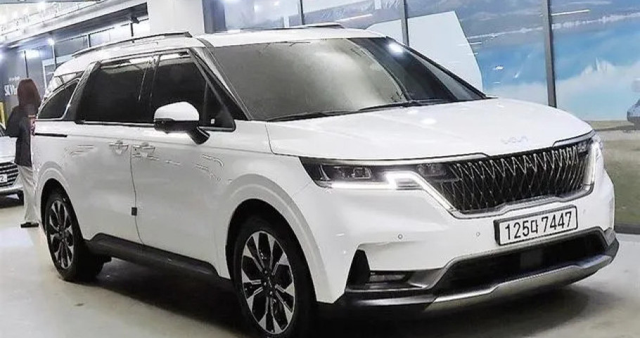 Kia Carnival 