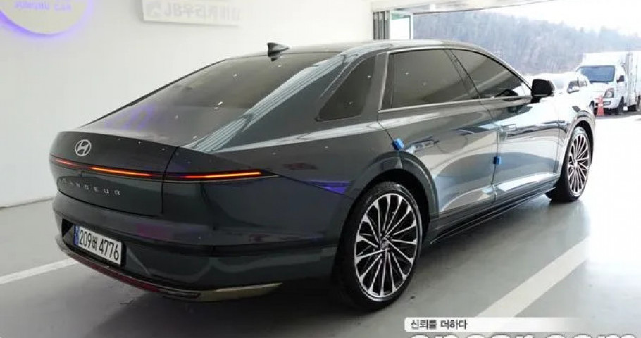 Hyundai Grandeur 