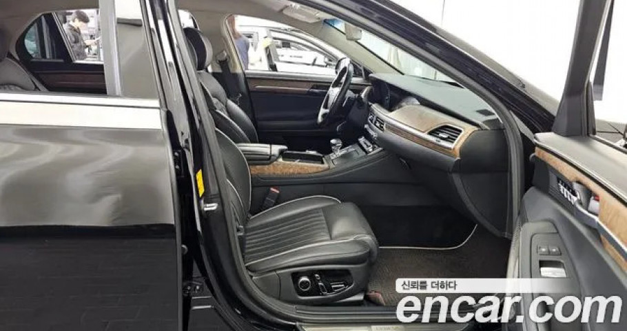 Genesis G90 