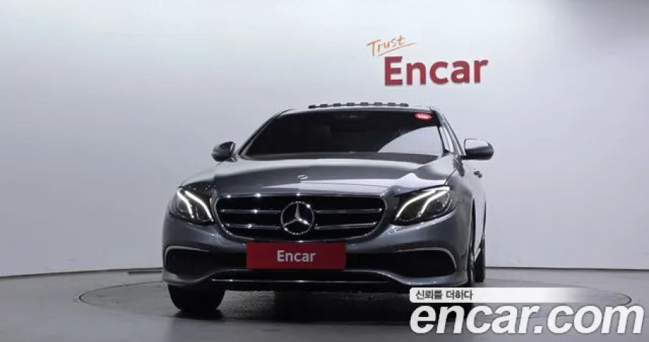 Mercedes-Benz E-Class 