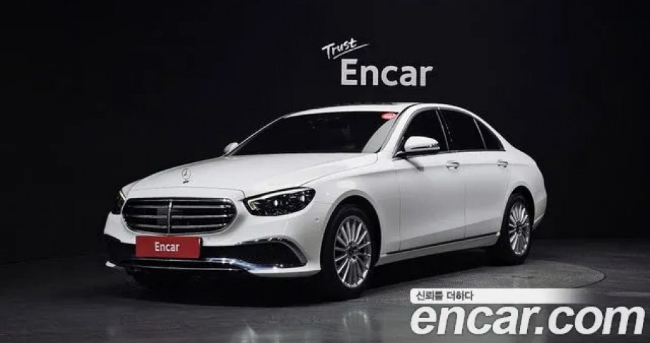 Mercedes-Benz E-Class 