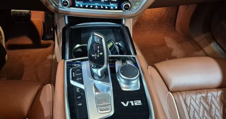Bmw 7-Series 