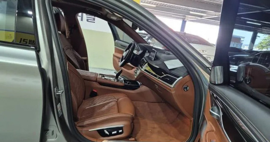 Bmw 7-Series 
