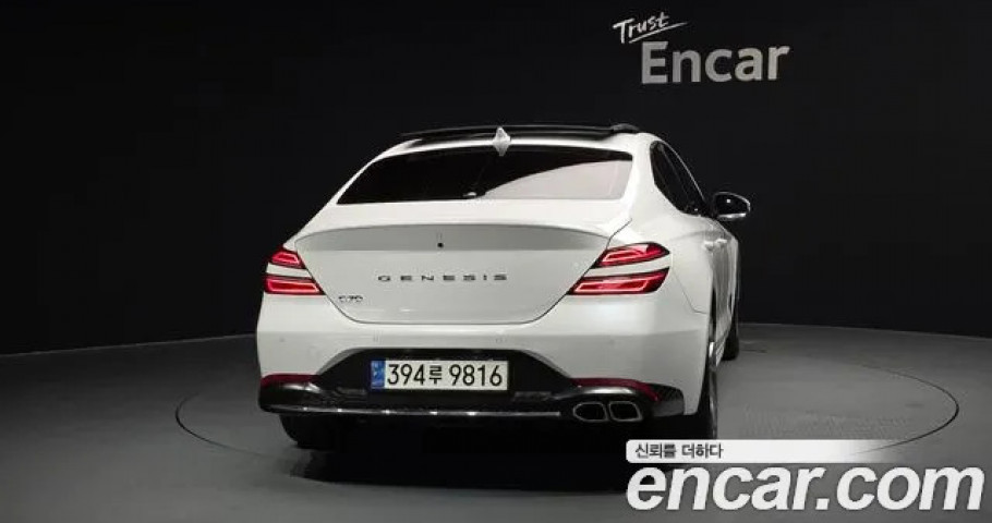 Genesis G70 