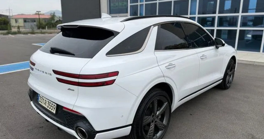 Genesis Gv70 
