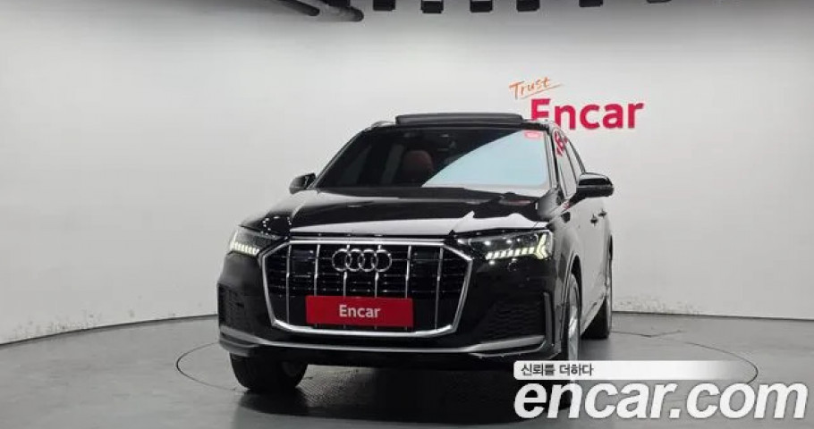 Audi Q7 
