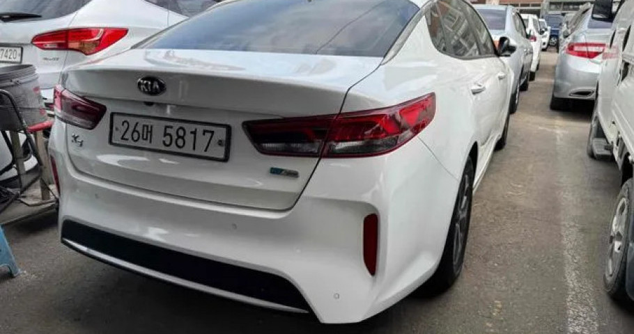 Kia K5 