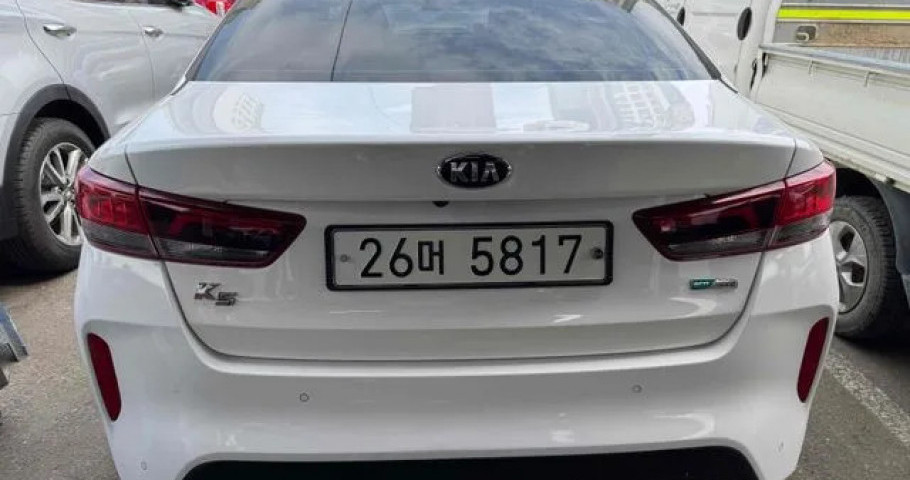 Kia K5 