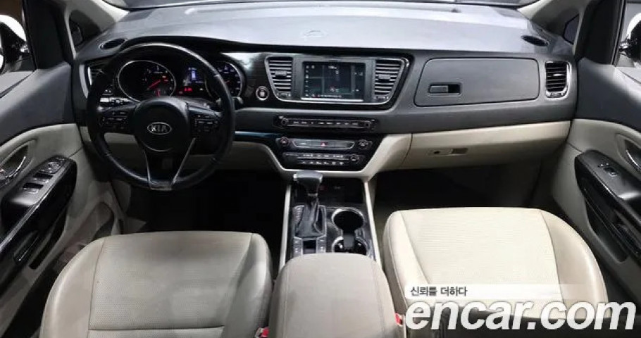 Kia Carnival 