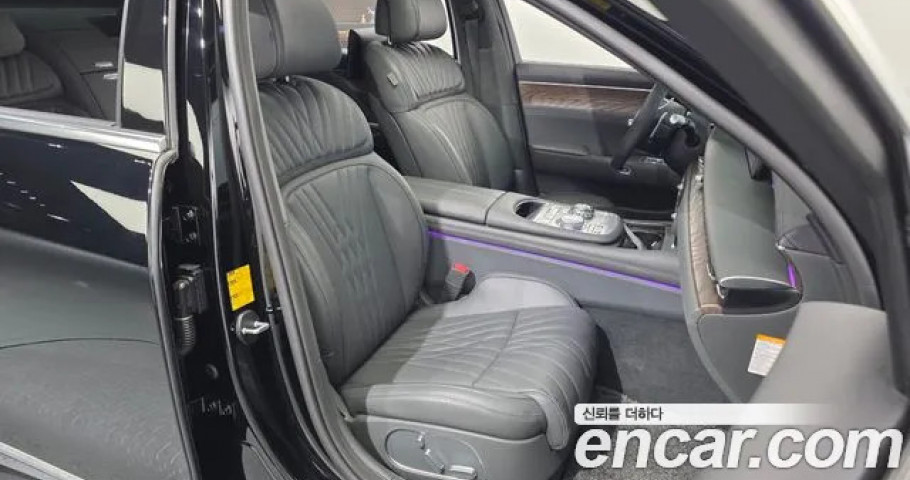 Genesis G90 