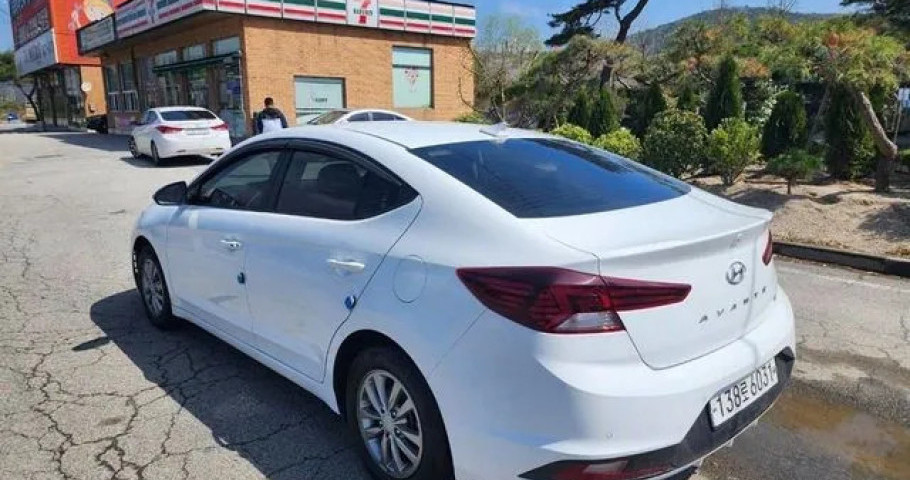 Hyundai Avante (Elantra) 