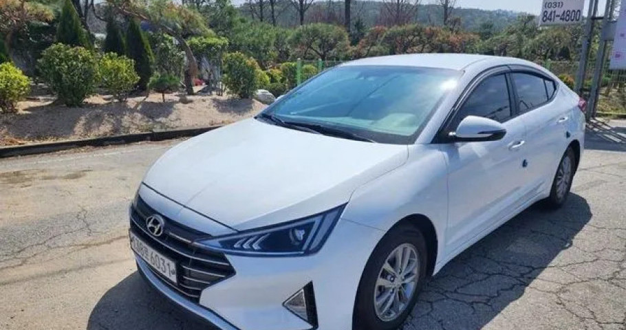 Hyundai Avante (Elantra) 