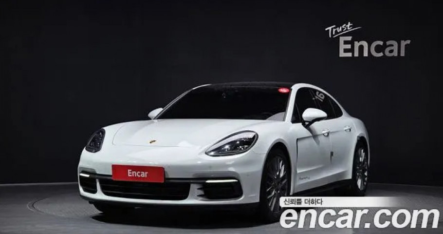 Porsche Panamera 
