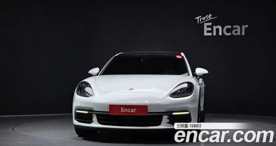 Porsche Panamera 