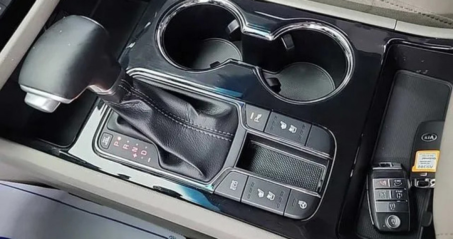 Kia Carnival 
