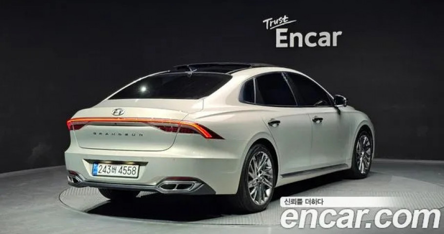 Hyundai Grandeur 