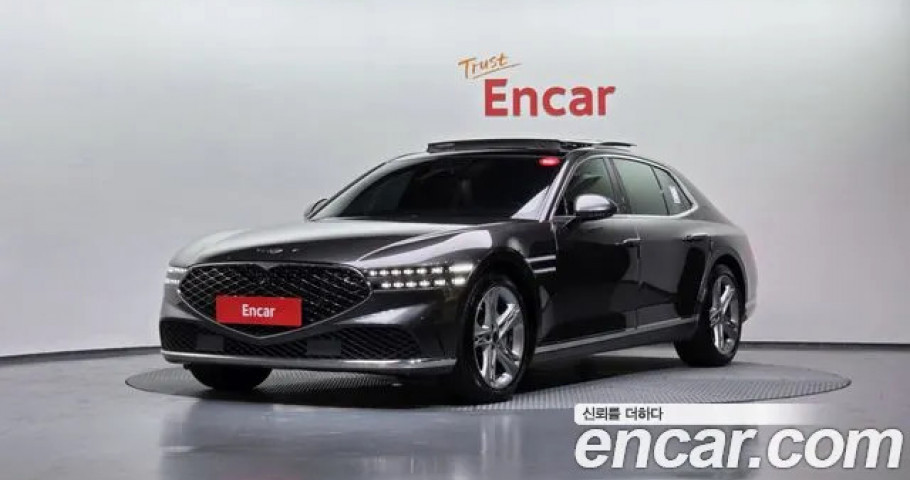 Genesis G90 
