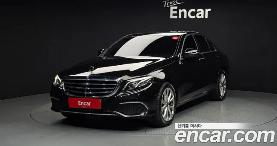 Mercedes-Benz E-Class 