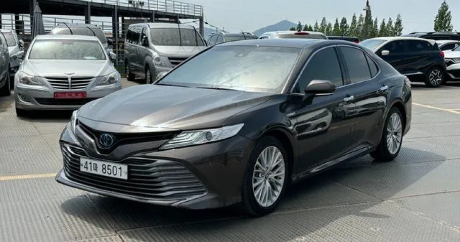 Toyota Camry 