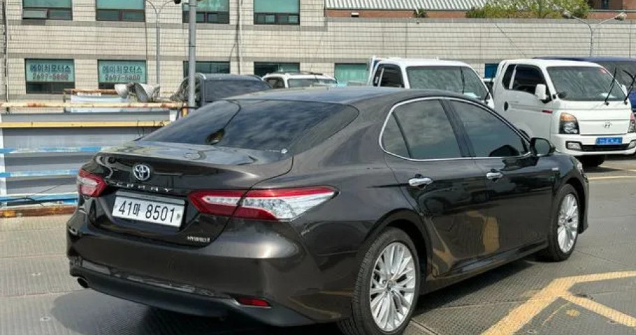 Toyota Camry 