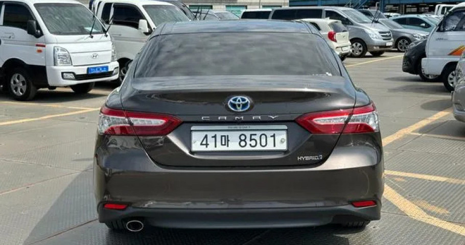 Toyota Camry 