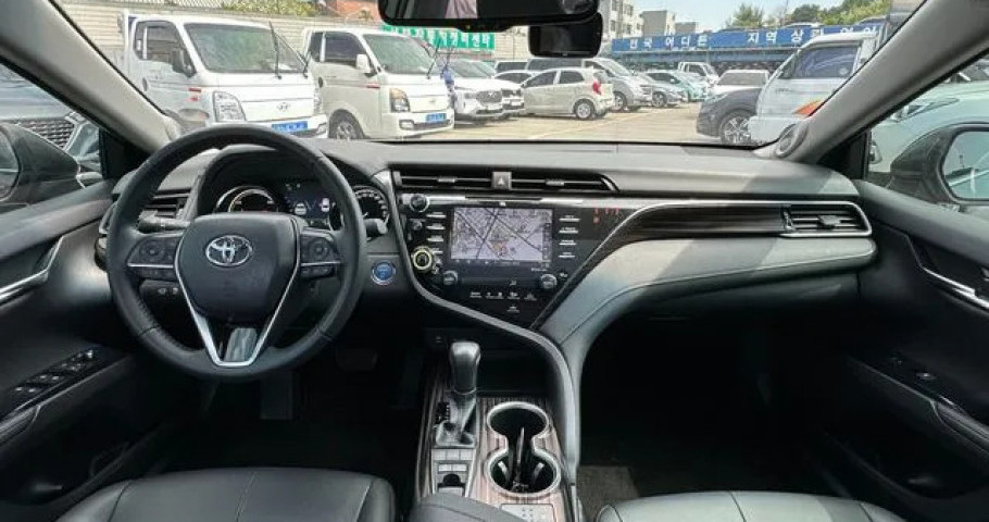 Toyota Camry 