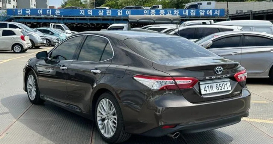 Toyota Camry 