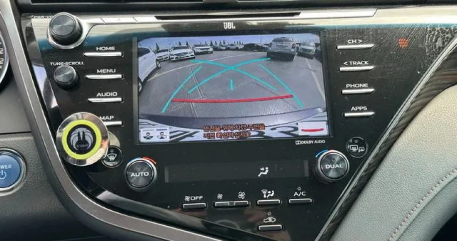 Toyota Camry 