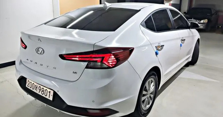 Hyundai Avante (Elantra) 