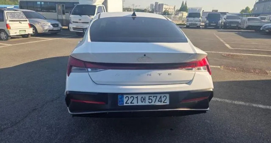 Hyundai Avante (Elantra) 