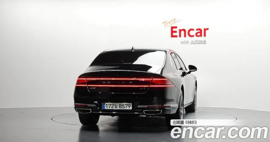 Genesis G90 