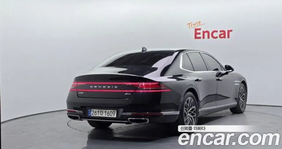 Genesis G90 