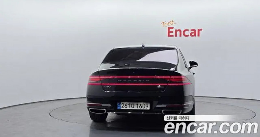 Genesis G90 