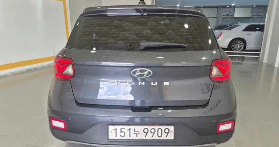 Hyundai Venue 
