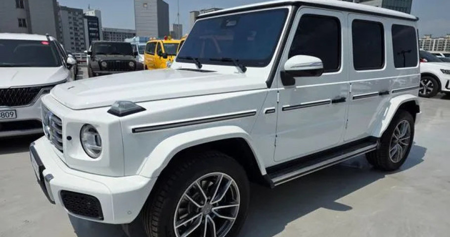 Mercedes-Benz G-Class 