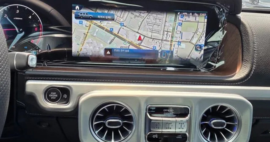 Mercedes-Benz G-Class 
