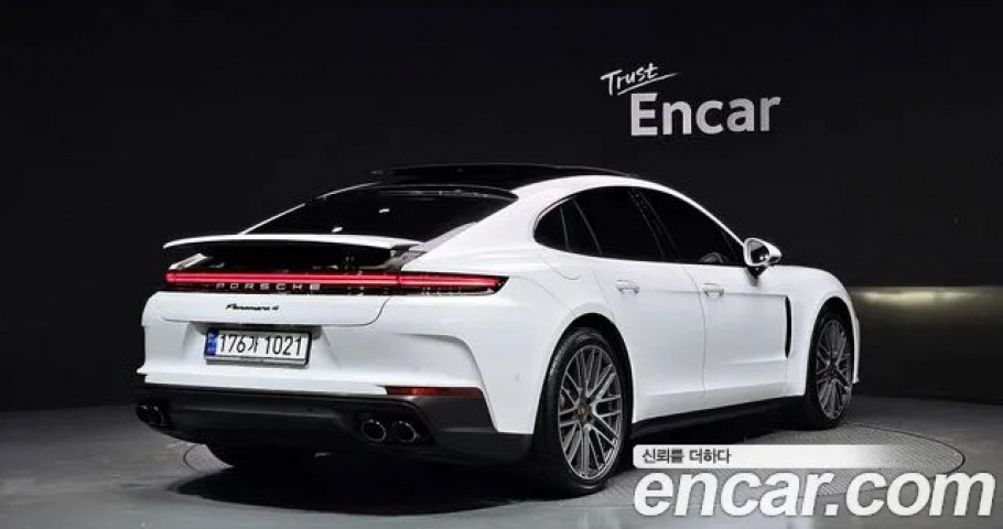 Porsche Panamera 