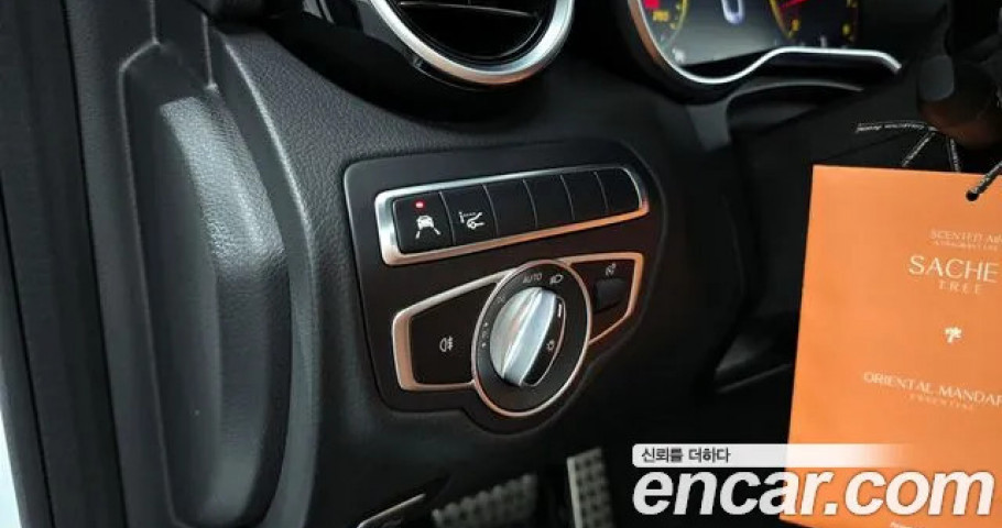 Mercedes-Benz C-Class 