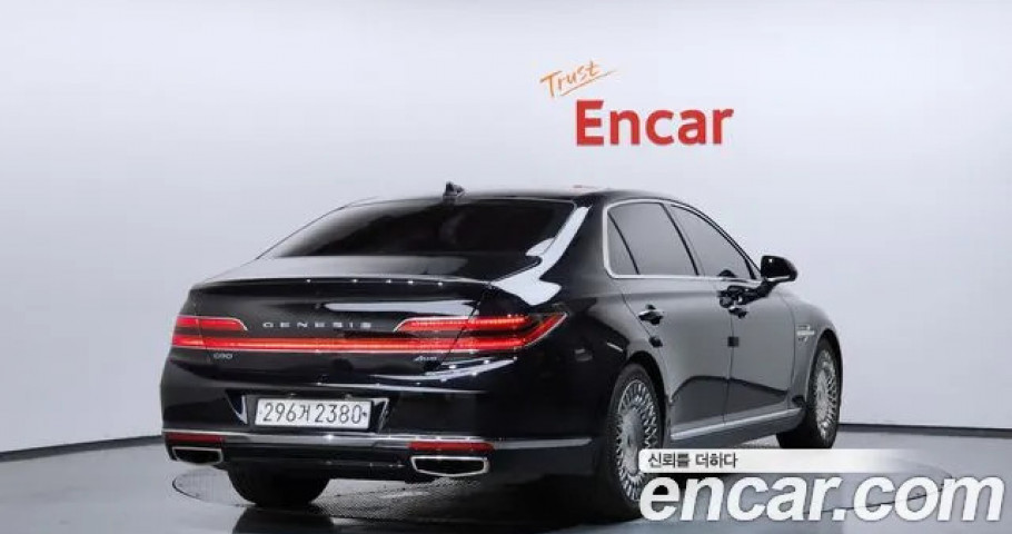 Genesis G90 
