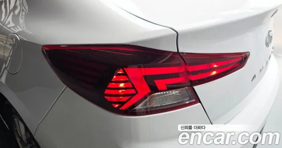 Hyundai Avante (Elantra) 