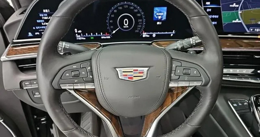 Cadillac Escalade 