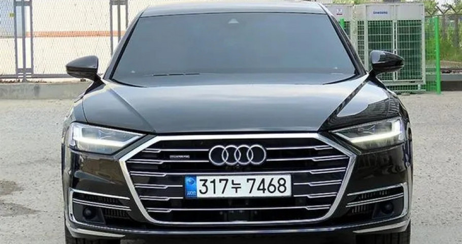 Audi A8 