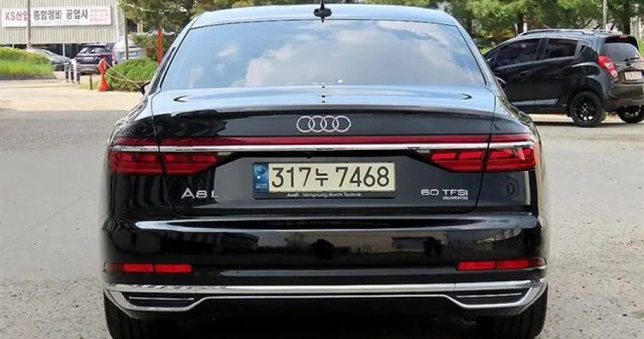 Audi A8 
