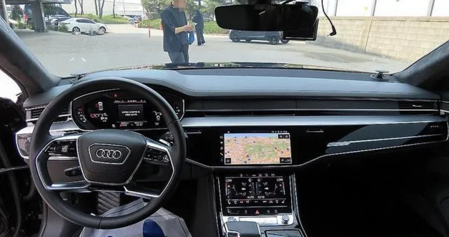 Audi A8 